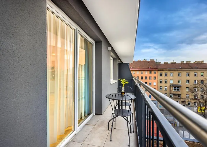 Citadines South 4*